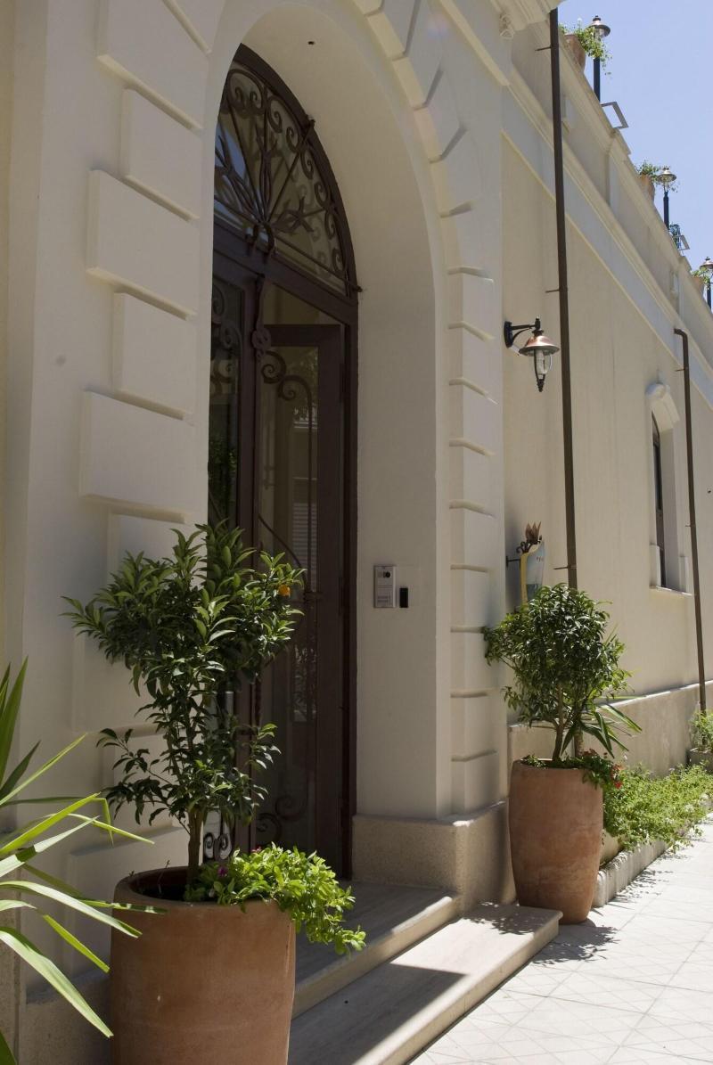 Aparthotel Palazzo Reginella Bovalino Marina Exterior foto