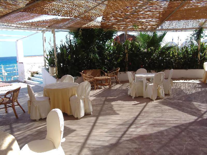 Aparthotel Palazzo Reginella Bovalino Marina Exterior foto