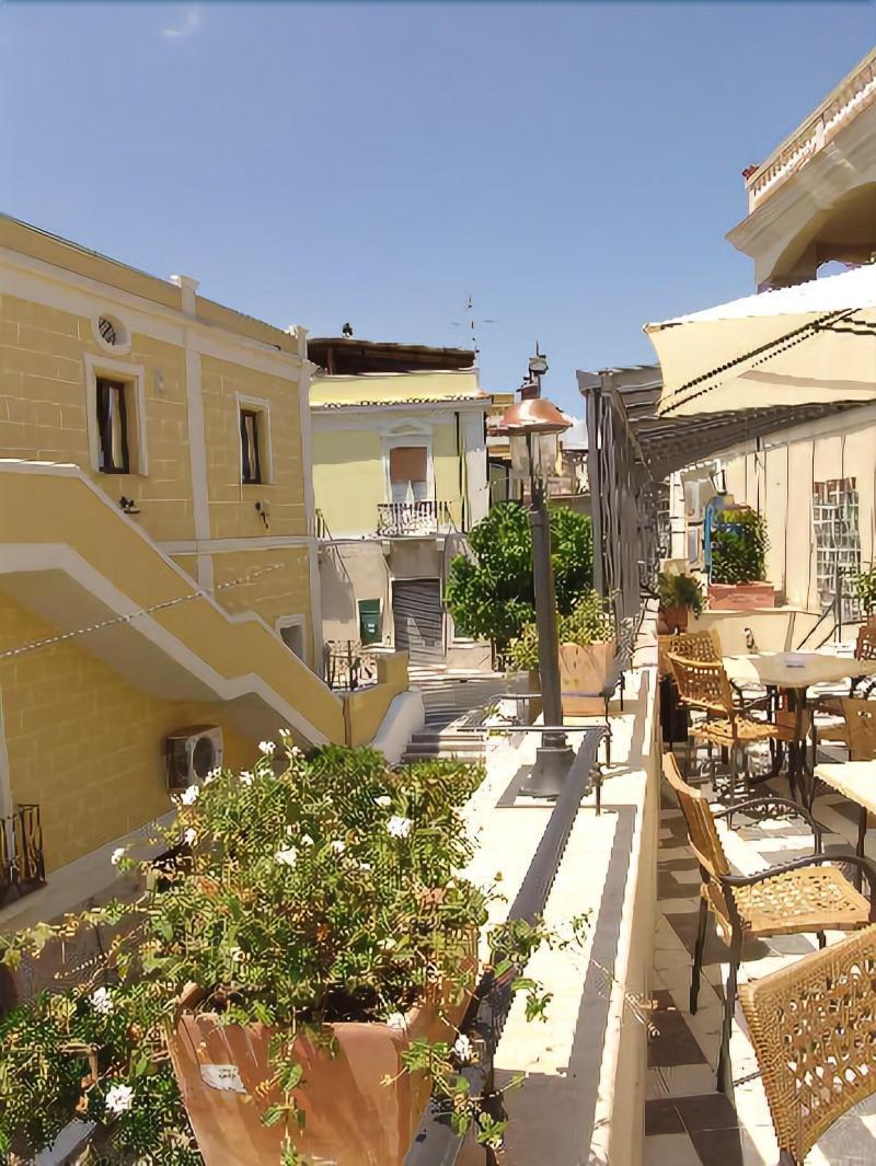 Aparthotel Palazzo Reginella Bovalino Marina Exterior foto